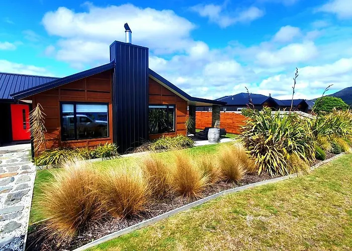 Hawea Heaven: Superking Beds + Hot Tub + Mountain Hébergement de vacances