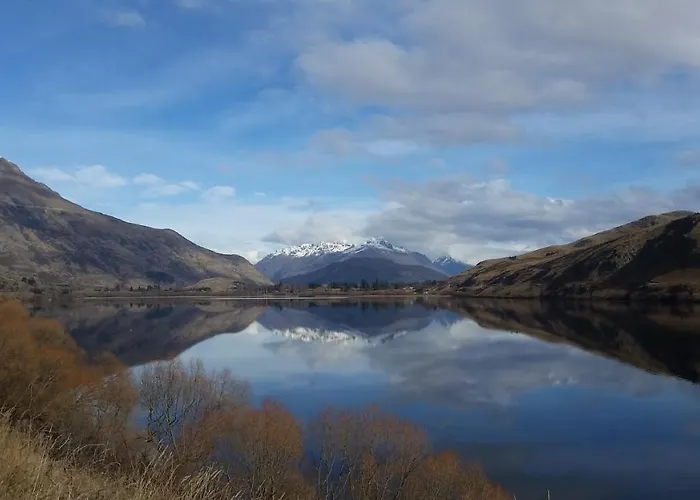 Hébergement de vacances Hawea Heaven: Superking Beds + Hot Tub + Mountain Wanaka